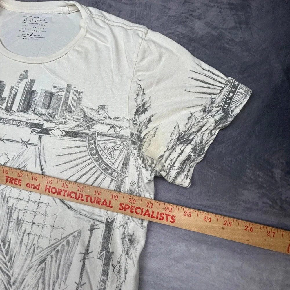 Vintage Guess Los Angeles City of Angels Graphic T-Shirt White Cream Mens Medium - Picture 6 of 6